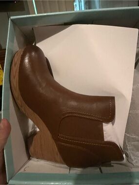 Pierre Dumas Brown Wedge Ankle Boots